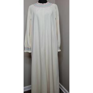 Vanity Fair Vintage Full Length, Long Sleeve Zip-Up Velour Robe/Housecoat, Small